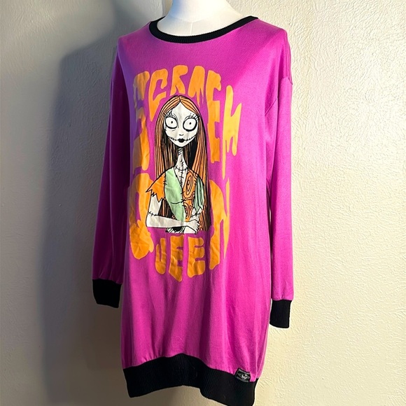 TIM BURTON’S The Nightmare Before Christmas Scream Queen Nightshirt Night Gown‎ - Picture 3 of 12